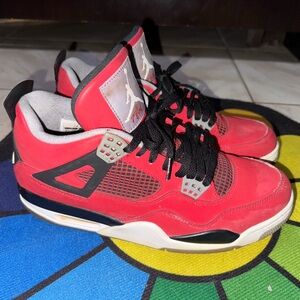 Jordan 4 Toro Size 10.5